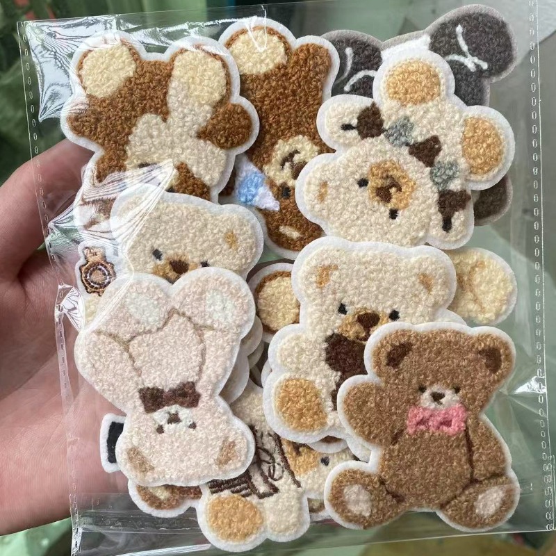 タオル刺繍のかわいいクマ柄パッチ - 熱圧着・接着タイプ - - Baby Clothing Types のレビューと価格