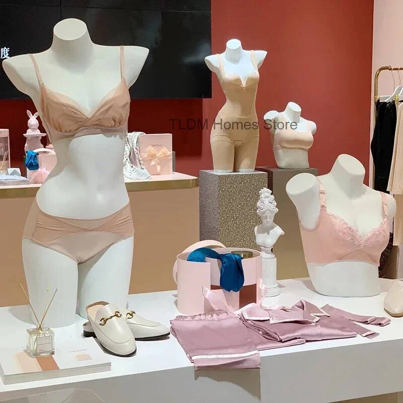 ハーフ丈下着マネキン 女性用婦人服店 ブラジャー下着ディスプ - Baby Clothing Store のレビューと価格